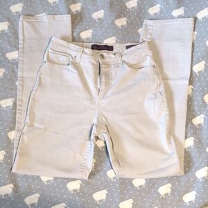 4/$20 Gloria Vanderbilt Amanda Light Aqua Jeans 6 Average